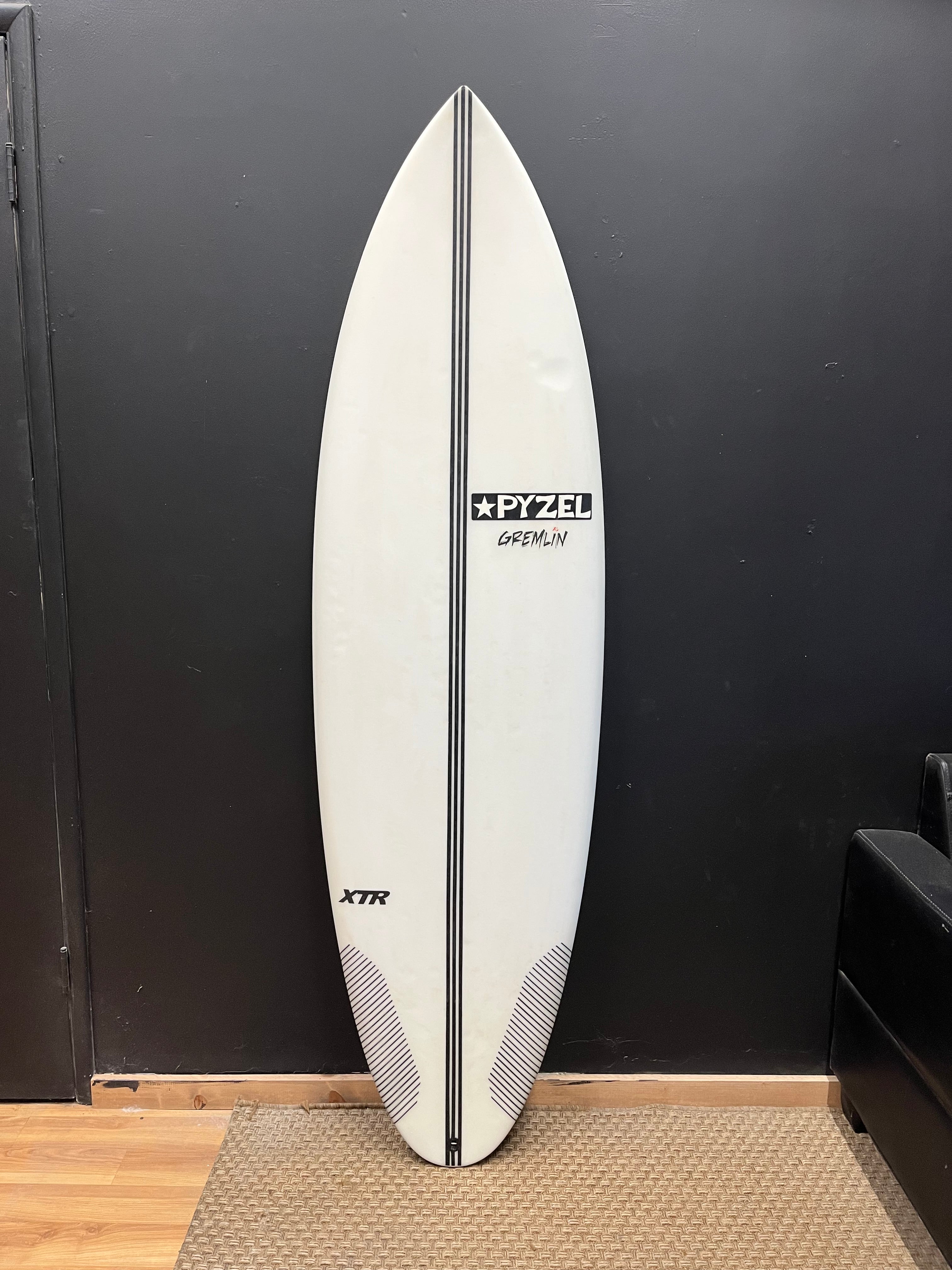 XTRサーフボードパルス　ブレット On The Rack – XTR Epoxy Technology, LLC