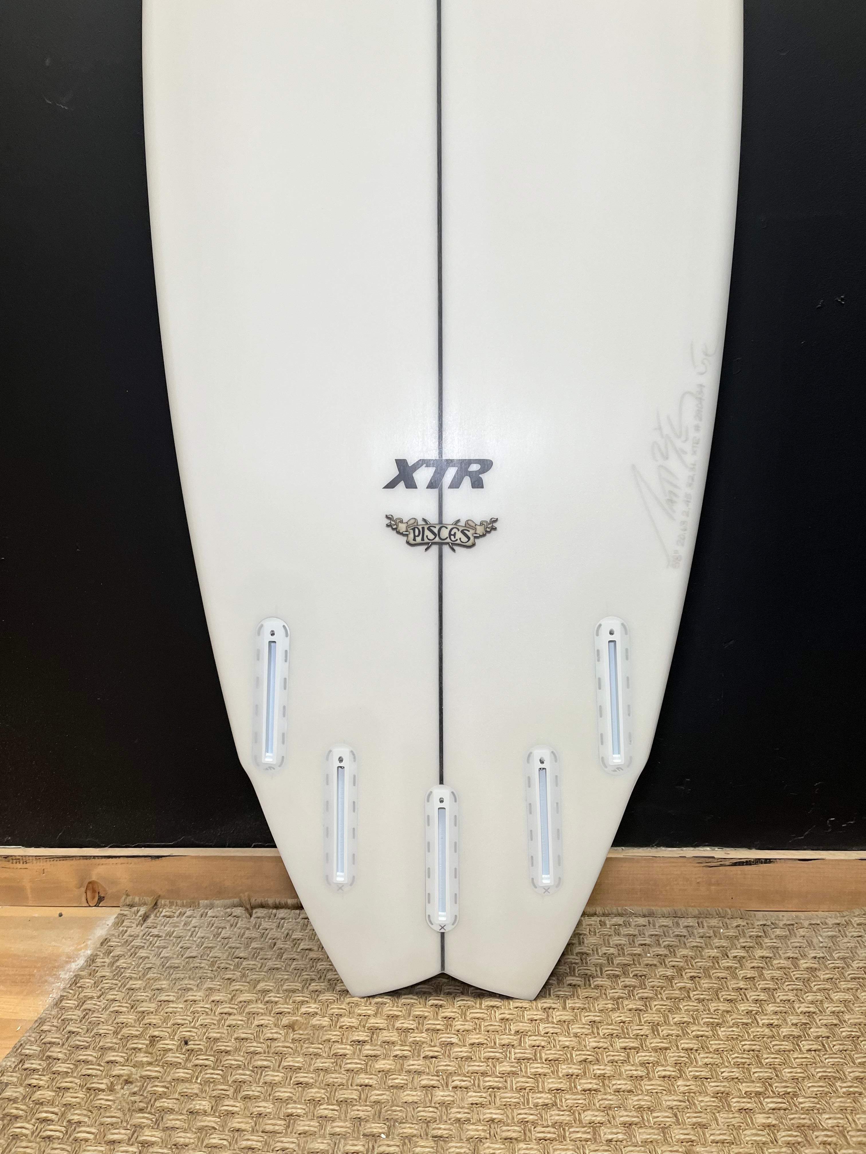 Lost サーフボード XTR 7.C SUB D 5’8 良好 Lost Pisces 5'8” (New) – XTR Epoxy Technology, LLC