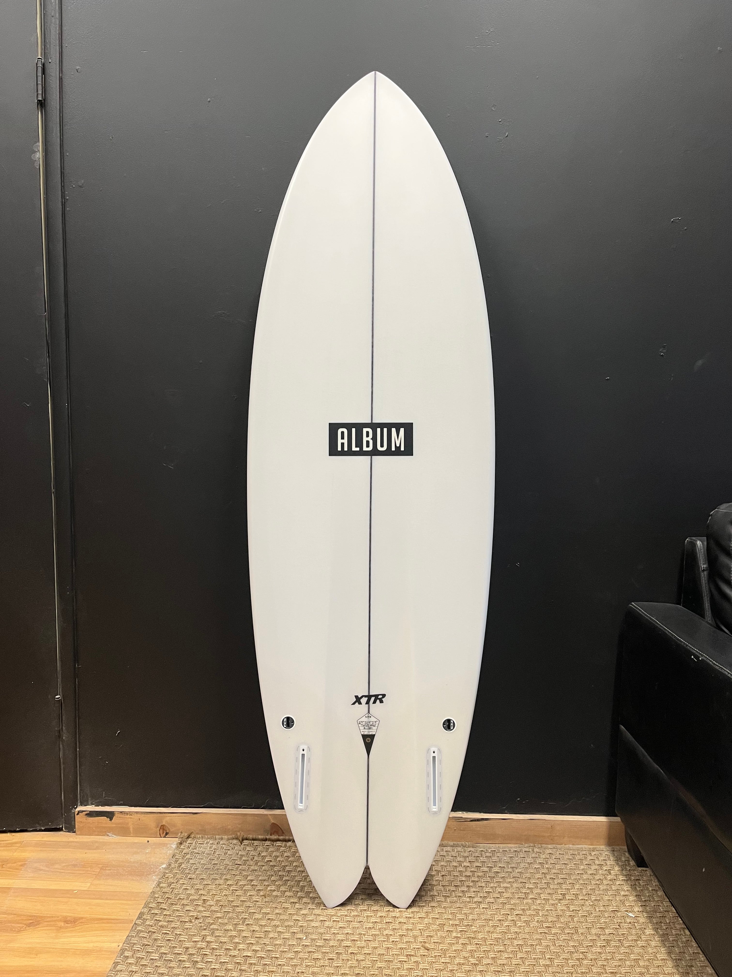 XTRカスタムエポキシボード、5'11\